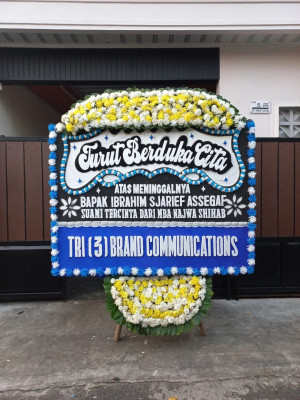 Papan Bunga Duka di Rantau Utara